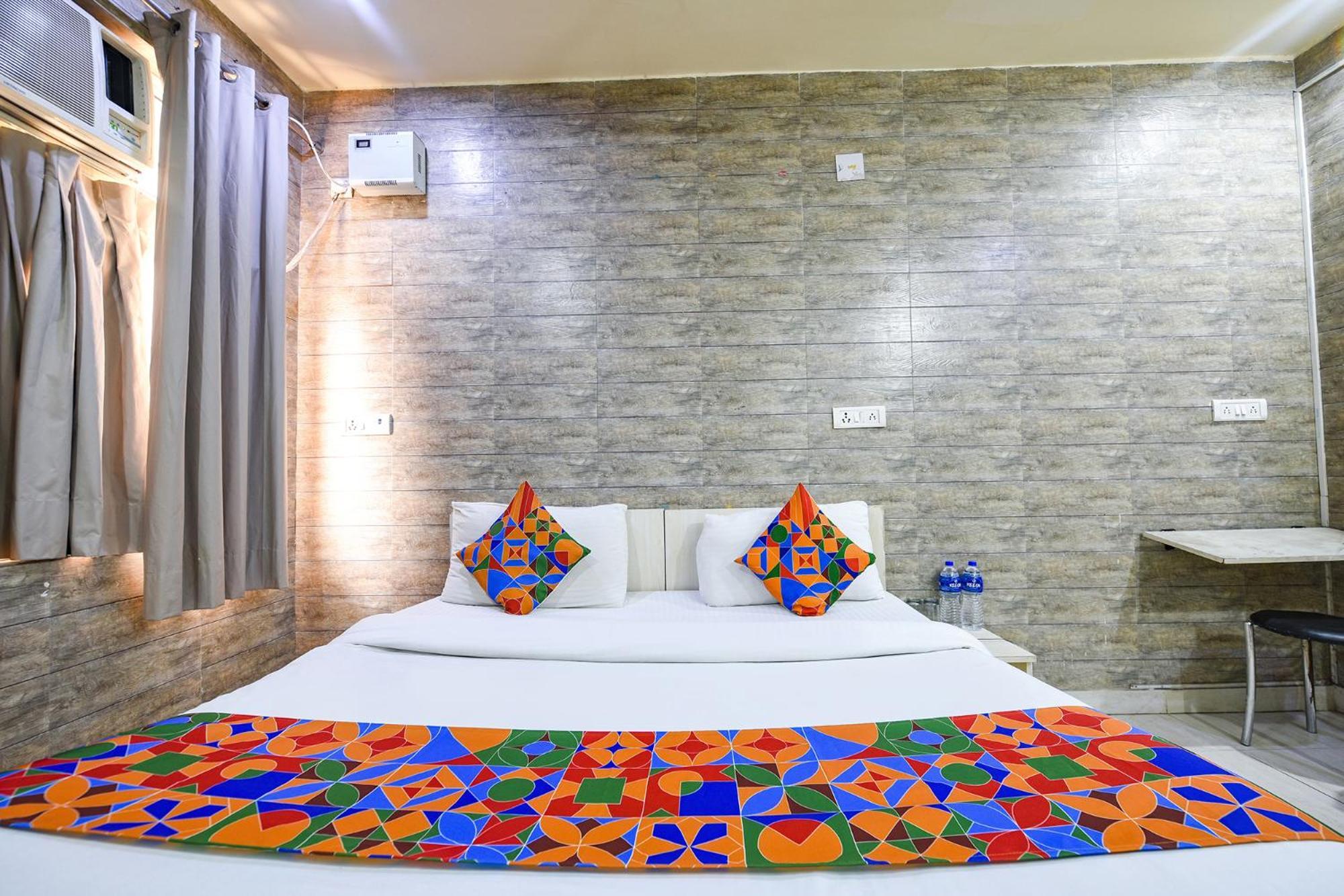Fabhotel Model Town New Delhi Exterior photo