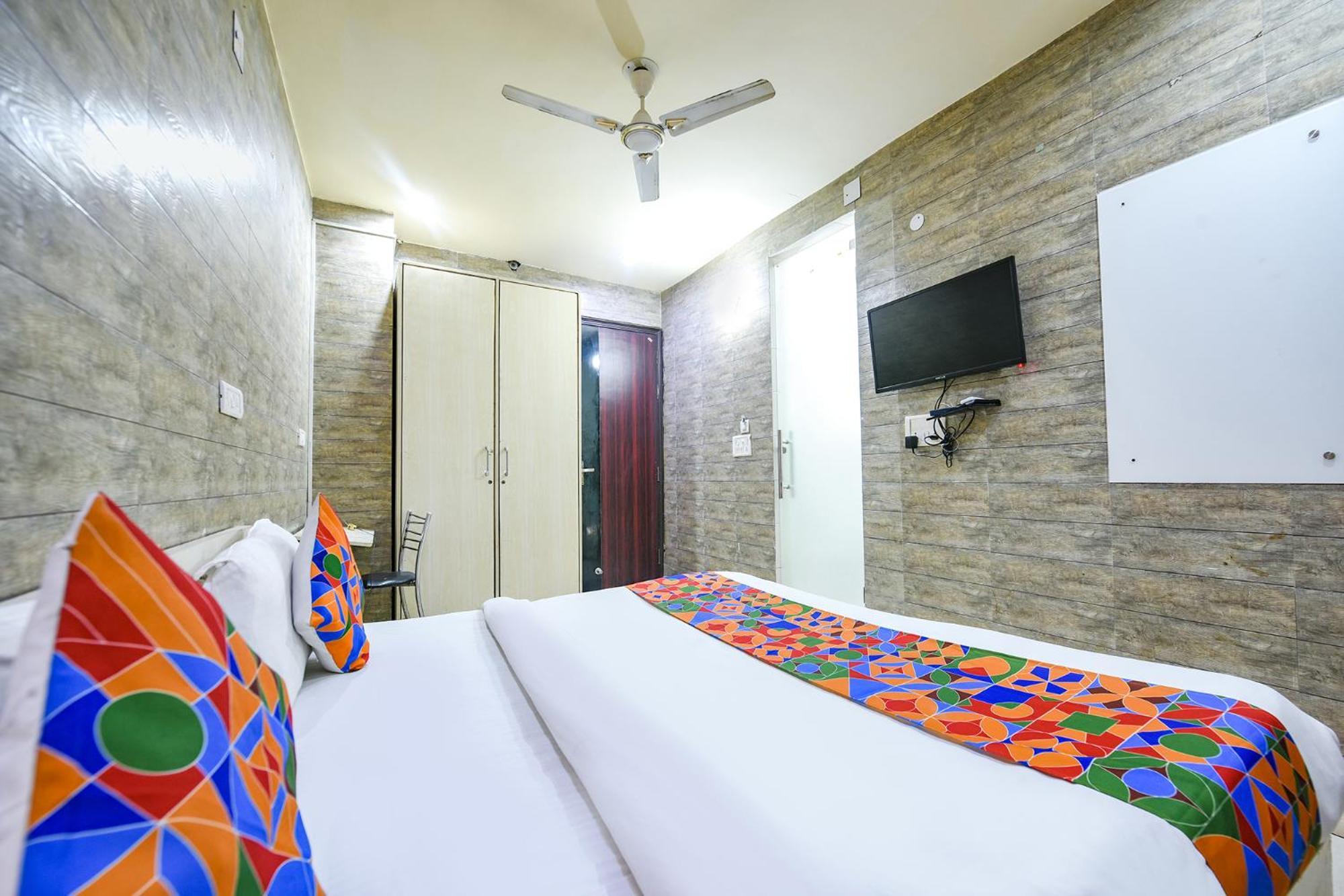 Fabhotel Model Town New Delhi Exterior photo